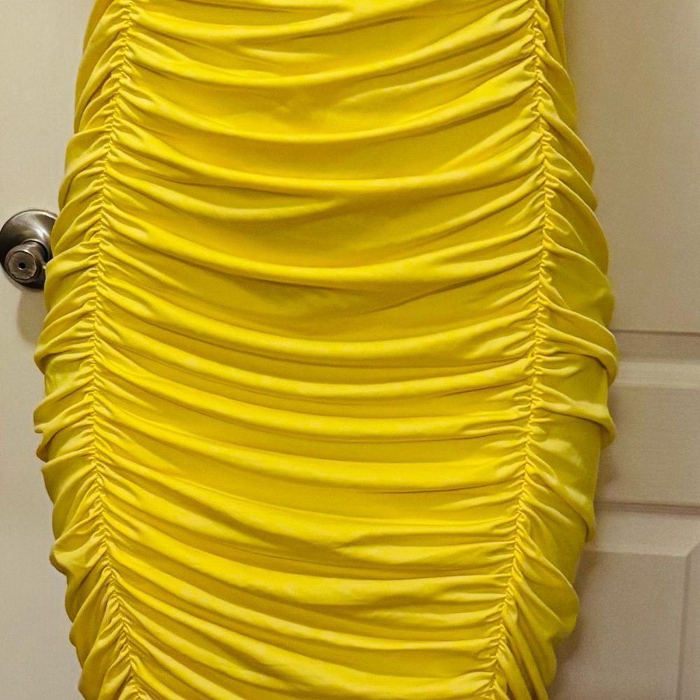 Yellow Ruched Dress - Picture 4 of 14